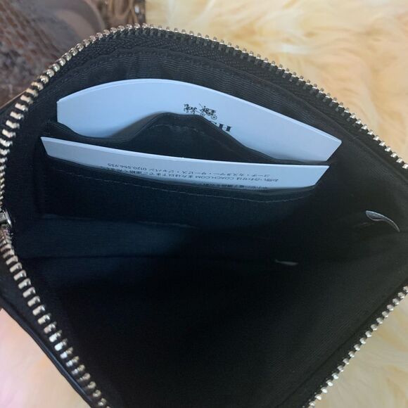 Coach Signature Wristlet Black - Picture 5 of 7